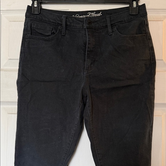 Universal Thread Women's Dark Black Skinny Jeans High Rise - Picture 2 of 7